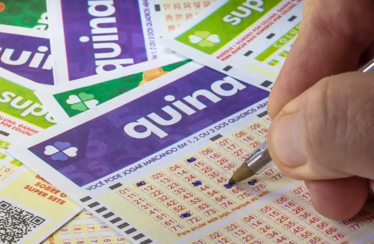 Quina acumula para R$ 2,2 milhões; quantas apostas acertaram até quatro números?